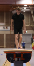 2023-12-09 Training Men 9 December Vault at CGC Bettembourg 2023 (Martin Rulsch) 05
