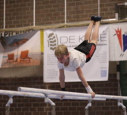 2023-12-09 Training Men 9 December Parallel bars at CGC Bettembourg 2023 (Martin Rulsch) 055