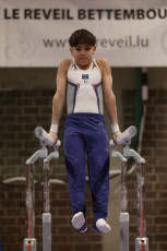 2023-12-10 Warm-up Men Poussines, Benjamines and Minimes Parallel bars at CGC Bettembourg 2023 (Martin Rulsch) 122