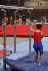 2023-12-10 Warm-up Men Poussines, Benjamines and Minimes Parallel bars at CGC Bettembourg 2023 (Martin Rulsch) 060
