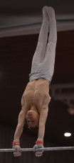 2023-12-10 Warm-up Men Poussines, Benjamines and Minimes Horizontal bar at CGC Bettembourg 2023 (Martin Rulsch) 093
