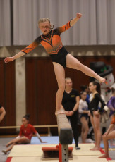 2023-12-09 Warm-up Women Poussines and Open Balance beam at CGC Bettembourg 2023 (Martin Rulsch) 320