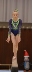 2023-12-09 Warm-up Women Poussines and Open Balance beam at CGC Bettembourg 2023 (Martin Rulsch) 250