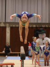 2023-12-09 Warm-up Women Poussines and Open Balance beam at CGC Bettembourg 2023 (Martin Rulsch) 243
