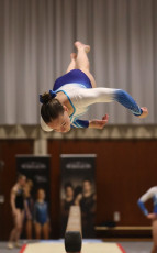 2023-12-09 Warm-up Women Poussines and Open Balance beam at CGC Bettembourg 2023 (Martin Rulsch) 100