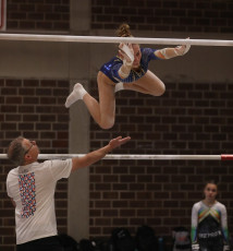 2023-12-09 Warm-up Women Benjamines and Jeunes Espoirs Balance beam Uneven bars at CGC Bettembourg 2023 (Martin Rulsch) 054
