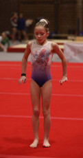 2023-12-09 Warm-up Women Benjamines and Jeunes Espoirs Balance beam Floor exercise at CGC Bettembourg 2023 (Martin Rulsch) 01