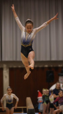 2023-12-09 Warm-up Women Benjamines and Jeunes Espoirs Balance beam Balance beam at CGC Bettembourg 2023 (Martin Rulsch) 035