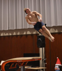 2023-12-09 Training Men 9 December Vault at CGC Bettembourg 2023 (Martin Rulsch) 80
