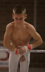 2023-12-10 Warm-up Men Poussines, Benjamines and Minimes Horizontal bar at CGC Bettembourg 2023 (Martin Rulsch) 121