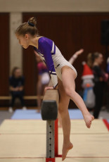 2023-12-09 Warm-up Women Benjamines and Jeunes Espoirs Balance beam Balance beam at CGC Bettembourg 2023 (Martin Rulsch) 015