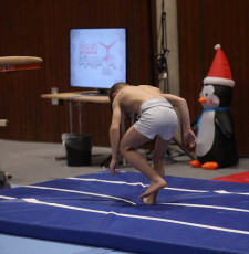 2023-12-10 Warm-up Men Poussines, Benjamines and Minimes Vault at CGC Bettembourg 2023 (Martin Rulsch) 28
