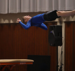 2023-12-09 Training Men 9 December Vault at CGC Bettembourg 2023 (Martin Rulsch) 04