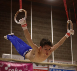 2023-12-10 Warm-up Men Poussines, Benjamines and Minimes Still rings at CGC Bettembourg 2023 (Martin Rulsch) 024