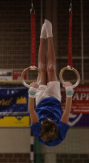 2023-12-10 Warm-up Men Poussines, Benjamines and Minimes Still rings at CGC Bettembourg 2023 (Martin Rulsch) 009