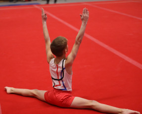 2023-12-10 Competition Men Poussines, Benjamines and Minimes Floor exercise at CGC Bettembourg 2023 (Martin Rulsch) 426