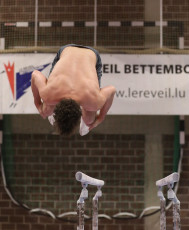 2023-12-10 Warm-up Men Jeunes Espoirs and Open Parallel bars at CGC Bettembourg 2023 (Martin Rulsch) 107