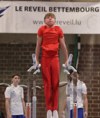 2023-12-10 Warm-up Men Jeunes Espoirs and Open Parallel bars at CGC Bettembourg 2023 (Martin Rulsch) 018