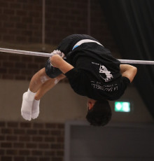 2023-12-10 Warm-up Men Jeunes Espoirs and Open Horizontal bar at CGC Bettembourg 2023 (Martin Rulsch) 081