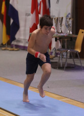 2023-12-10 Warm-up Men Poussines, Benjamines and Minimes Vault at CGC Bettembourg 2023 (Martin Rulsch) 01