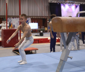 2023-12-10 Warm-up Men Poussines, Benjamines and Minimes Pommel horse at CGC Bettembourg 2023 (Martin Rulsch) 065