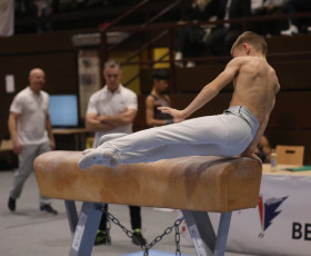 2023-12-10 Warm-up Men Poussines, Benjamines and Minimes Pommel horse at CGC Bettembourg 2023 (Martin Rulsch) 029