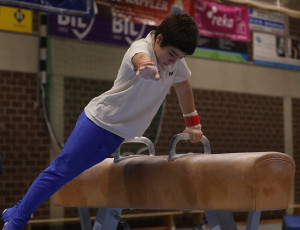 2023-12-10 Warm-up Men Poussines, Benjamines and Minimes Pommel horse at CGC Bettembourg 2023 (Martin Rulsch) 009