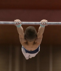 2023-12-10 Warm-up Men Poussines, Benjamines and Minimes Horizontal bar at CGC Bettembourg 2023 (Martin Rulsch) 106