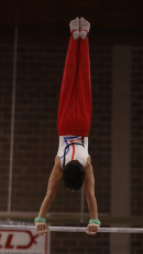 2023-12-10 Warm-up Men Poussines, Benjamines and Minimes Horizontal bar at CGC Bettembourg 2023 (Martin Rulsch) 014