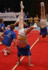 2023-12-10 Warm-up Men Poussines, Benjamines and Minimes Floor exercise at CGC Bettembourg 2023 (Martin Rulsch) 027