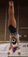 2023-12-09 Warm-up Women Poussines and Open Uneven bars at CGC Bettembourg 2023 (Martin Rulsch) 040