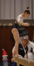 2023-12-09 Warm-up Women Poussines and Open Balance beam at CGC Bettembourg 2023 (Martin Rulsch) 109