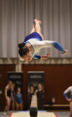 2023-12-09 Warm-up Women Poussines and Open Balance beam at CGC Bettembourg 2023 (Martin Rulsch) 100