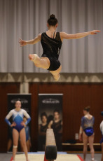 2023-12-09 Warm-up Women Poussines and Open Balance beam at CGC Bettembourg 2023 (Martin Rulsch) 073