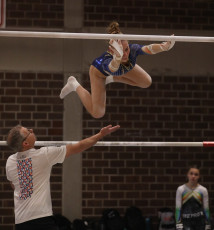 2023-12-09 Warm-up Women Benjamines and Jeunes Espoirs Balance beam Uneven bars at CGC Bettembourg 2023 (Martin Rulsch) 054