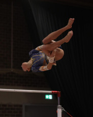 2023-12-09 Warm-up Women Benjamines and Jeunes Espoirs Balance beam Uneven bars at CGC Bettembourg 2023 (Martin Rulsch) 021