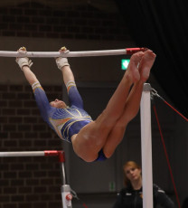 2023-12-09 Warm-up Women Benjamines and Jeunes Espoirs Balance beam Uneven bars at CGC Bettembourg 2023 (Martin Rulsch) 018