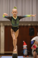 2023-12-09 Warm-up Women Benjamines and Jeunes Espoirs Balance beam Balance beam at CGC Bettembourg 2023 (Martin Rulsch) 210