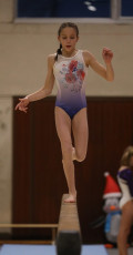 2023-12-09 Warm-up Women Benjamines and Jeunes Espoirs Balance beam Balance beam at CGC Bettembourg 2023 (Martin Rulsch) 001