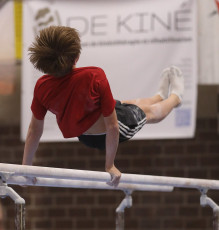 2023-12-09 Training Men 9 December Parallel bars at CGC Bettembourg 2023 (Martin Rulsch) 050