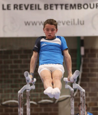 2023-12-10 Warm-up Men Jeunes Espoirs and Open Parallel bars at CGC Bettembourg 2023 (Martin Rulsch) 122