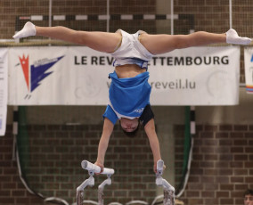 2023-12-10 Warm-up Men Jeunes Espoirs and Open Parallel bars at CGC Bettembourg 2023 (Martin Rulsch) 072