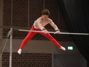 2023-12-10 Warm-up Men Jeunes Espoirs and Open Horizontal bar at CGC Bettembourg 2023 (Martin Rulsch) 006