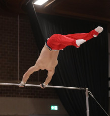 2023-12-10 Warm-up Men Jeunes Espoirs and Open Horizontal bar at CGC Bettembourg 2023 (Martin Rulsch) 004
