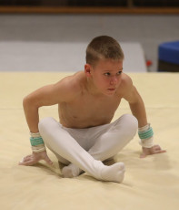 2023-12-10 Warm-up Men Poussines, Benjamines and Minimes Still rings at CGC Bettembourg 2023 (Martin Rulsch) 155