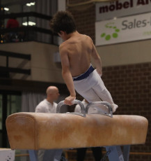 2023-12-10 Warm-up Men Poussines, Benjamines and Minimes Pommel horse at CGC Bettembourg 2023 (Martin Rulsch) 043