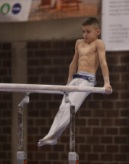 2023-12-10 Warm-up Men Poussines, Benjamines and Minimes Parallel bars at CGC Bettembourg 2023 (Martin Rulsch) 139