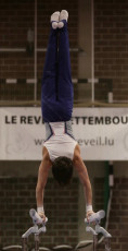 2023-12-10 Warm-up Men Poussines, Benjamines and Minimes Parallel bars at CGC Bettembourg 2023 (Martin Rulsch) 123