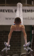 2023-12-10 Warm-up Men Poussines, Benjamines and Minimes Parallel bars at CGC Bettembourg 2023 (Martin Rulsch) 086