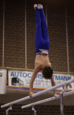 2023-12-10 Warm-up Men Poussines, Benjamines and Minimes Parallel bars at CGC Bettembourg 2023 (Martin Rulsch) 045